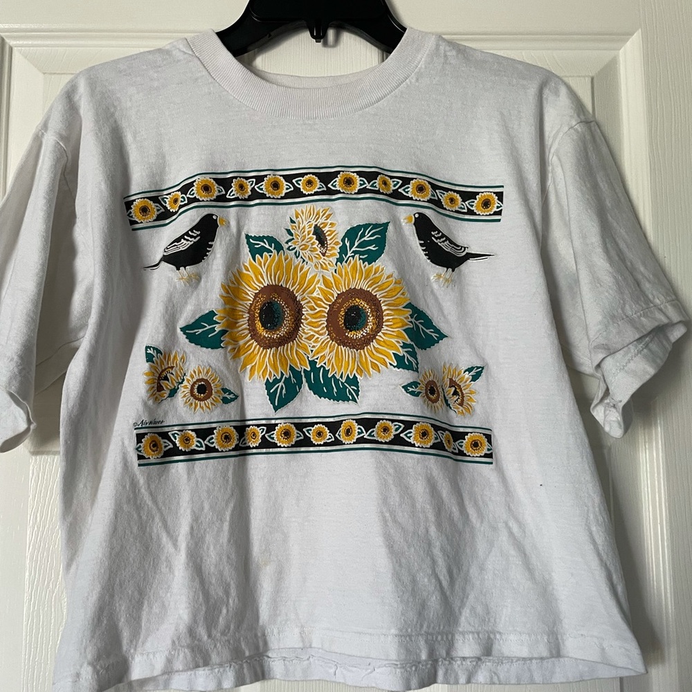 Vintage design cropped tee